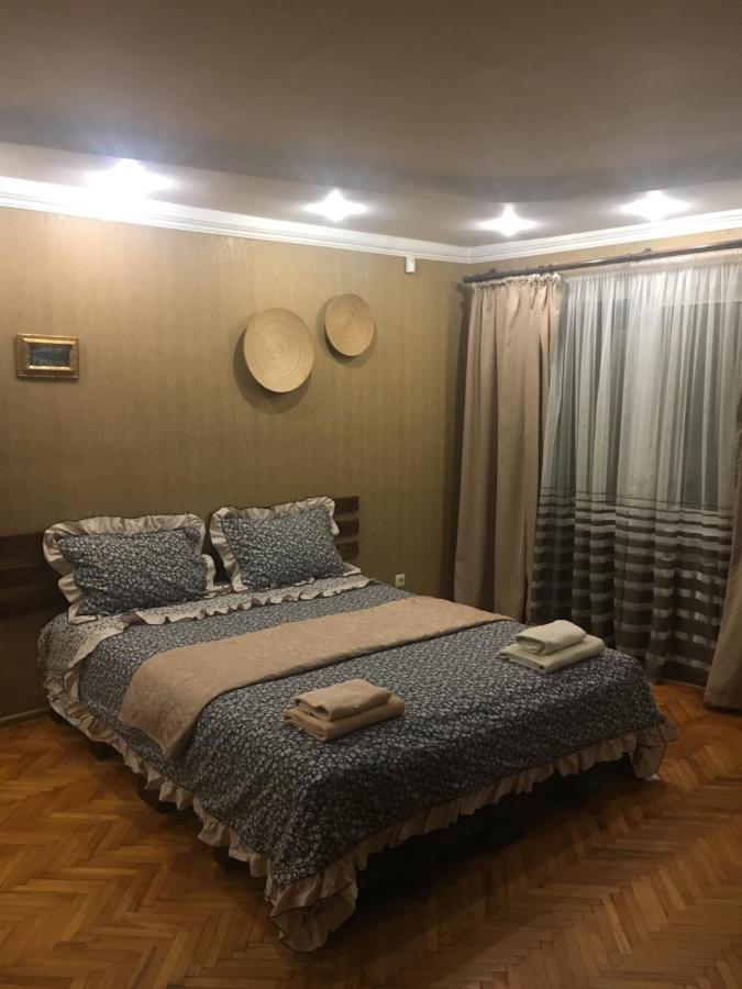 Kvartira Na Krakivskiy 12 , 52 Apartment Kiev Bagian luar foto